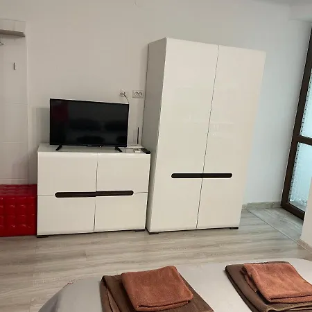 No. 110 / Downtown Apartment Iasi Exterior photo